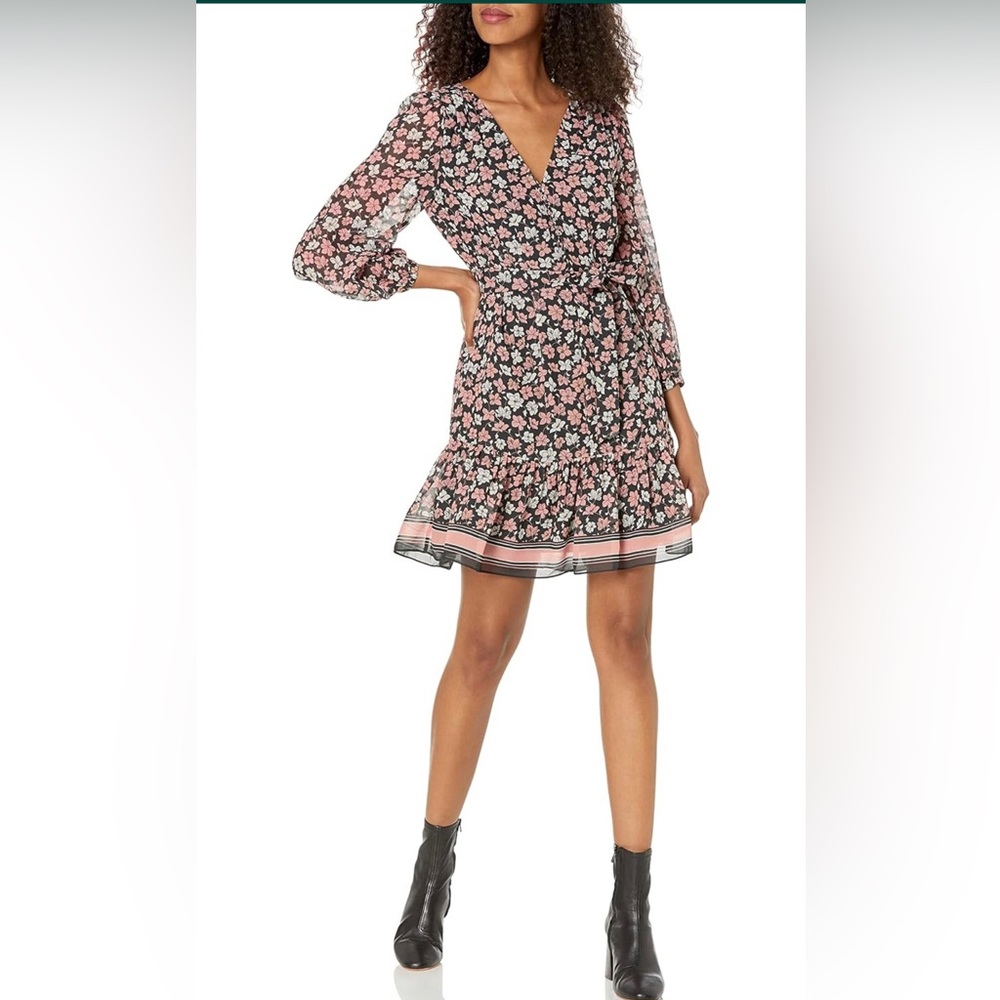 NWOT Club Monaco size 6 floral v-neck mini dress